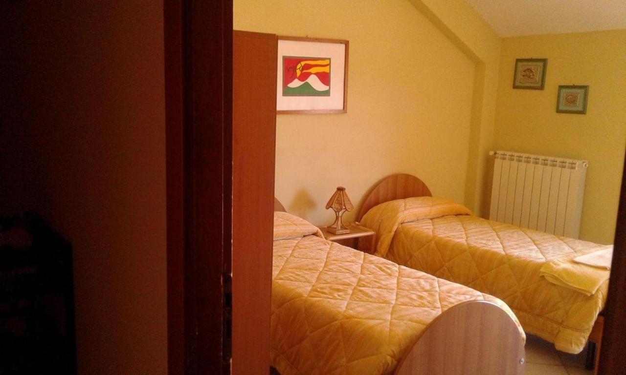 B&B Passo Del Falco Sorianello Екстериор снимка