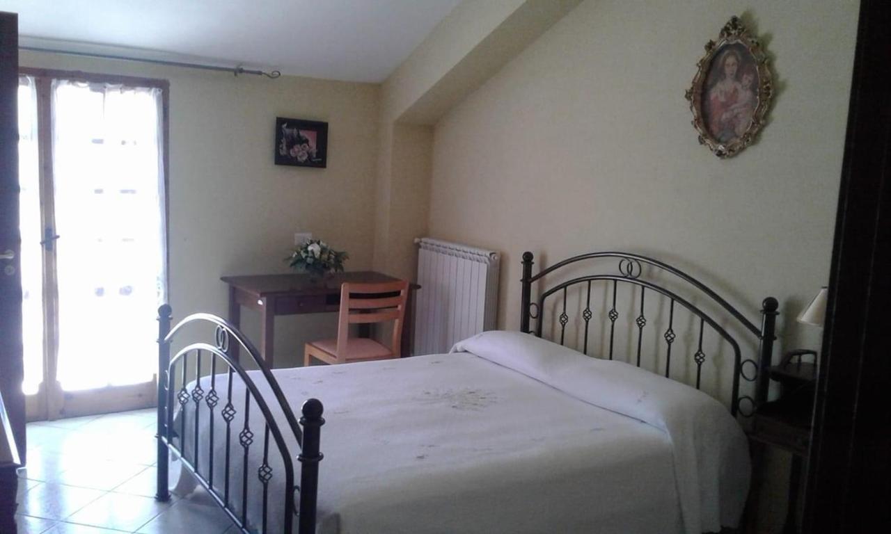 B&B Passo Del Falco Sorianello Екстериор снимка